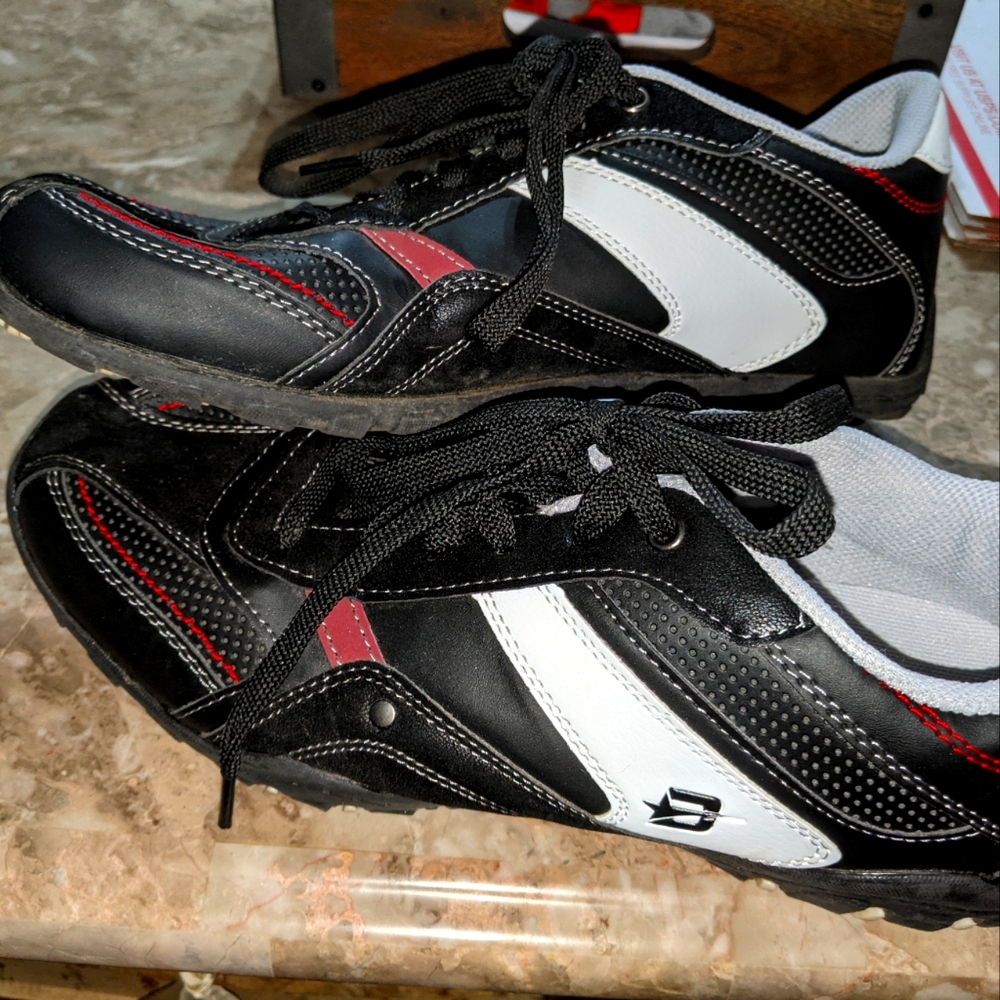 Dream seek athletic shoes